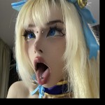 Xenomya