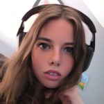 Jennyundressed