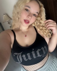 ジューシー・クチュールを着た女の子 photo