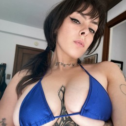 Genna James