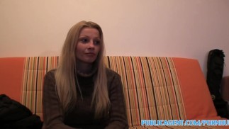 PublicAgent - Hot Blonde gros seins baise son voisin