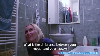 PublicAgent Blondynka chce seksu na stole