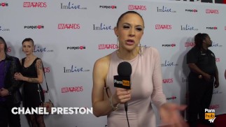 Les trucs les plus dingues fourrés dans un vagin. Interviews AVN 2015