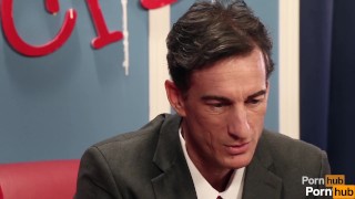 video descritto - Handy Tanner scopa Aunt in tutti i buchi liberi Parody 1