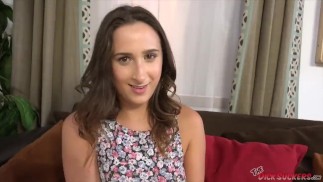 Don het niet aan mijn moeder vertellen, papa! - Ashley Adams