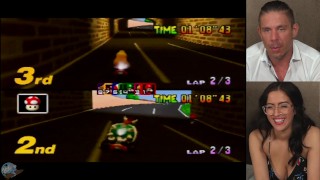 Giocare a Mario Kart con le pornostar