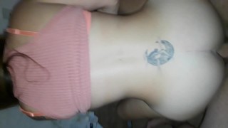 Follando hermosa PAWG por detrás mientras ve PornHub-TaylorTrust