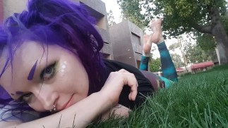 Fialové vlasy Goth Girl Nohy Olejový Rub