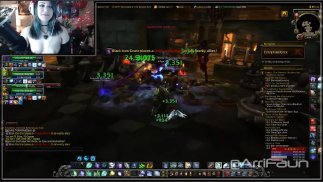 World of Warcraft Gamer Girl Dělá vše pro to, aby se uzdravila při Cumming
