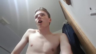 ¡Vuelvo! Yo haciendo un poco de follada hardcore.