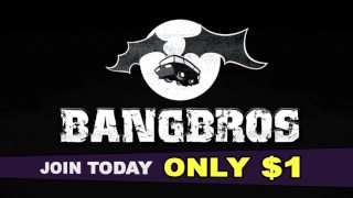BANGBROS - Мамочка учитель Ариэлла Феррера помогает молодому Хуану Эль Кабалло Локо