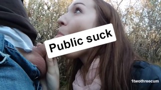 AMATEUR PÚBLICO MAMADA Y TRAGAR EN EL BOSQUE