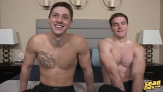 Sean Cody - Lane e Oliver bareback - lambendo bunda e fodendo bunda
