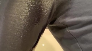 Ta fille pisse dans son pantalon papa