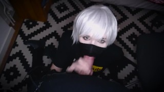 hezká femboy děvka kouření a obličeje POV
