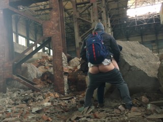 Baise En Usine Rapide