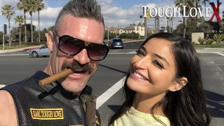 TOUGHLOVEX Insatiable Emily Willis ne peut pas avoir assez de bite