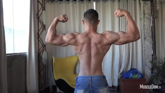 Adorazione muscolare - Henry