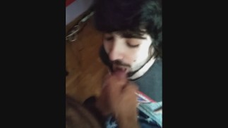 Гетеросексуал женат на Grindr хочет кончить мне в рот