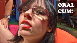 Compilación de semen en la boca