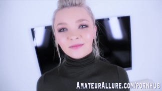 Novata Kay Carter leva um pau grande em sua primeira cena pornô - AMATEUR ALLURE