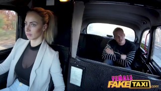Female Fake Taxi Lucky cara fode gostoso com tcheca Nathaly Cherie