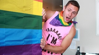 PRIMEIRO ORGULHO GAY! Hunk seduz minha bunda reta com boquete e me deixa tentar anal