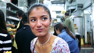 Chi è lei? esotico teen camgirl usato... da un FAN! SCHIZZA! (12 luglio, Cina)