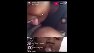 Ebony lésbicas comem buceta no IG