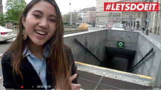 LETSDOEIT - Чарли Дин Подбирает Азиатскую Туристку И Заставляет Ее Сквиртовать