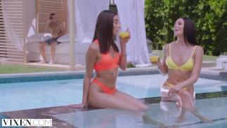 VIXEN Le 2 migliori amiche amano essere cattive insieme