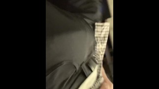 Bad Bitch Tease - Sexting Me krijgt mijn lul hard Rock op het treinstation