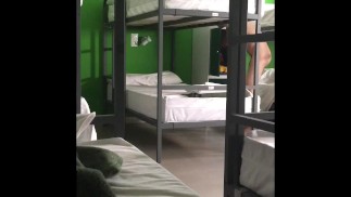 Andando nu no quartel FULL