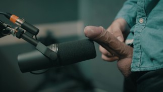 Weißer unbeschnittener Schwanz ASMR-Test