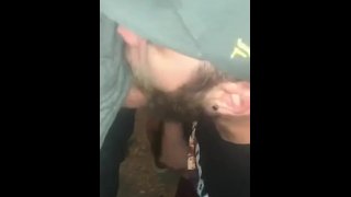 Член Grindr Разгружается У Меня Во Рту Снаружи - Quickie