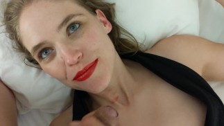 Splendido orgasmo femminile - Button sborra al profumo del pene di Tip
