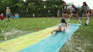 - Día de campo universitario con estrella porno Jamie Valentine y amigos
