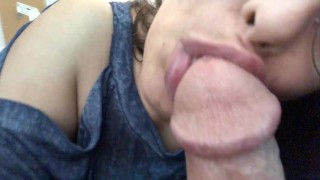 Sexy Samojská Milf S Brýlemi A Cum Na Obličeji