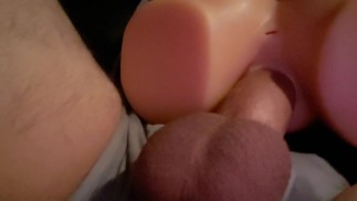 HOLEN SIE SICH AB UND FICKEN SIE GUT IN DER AUTOFANTASIE, LAUTES STÖHNEN MIT SEXPUPPE