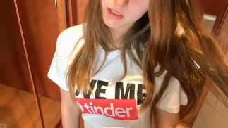 Tinder Date vergat het condoom en komt binnen