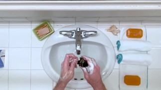 厚厚的肛门猛男在他的下午快感中缓慢而深入