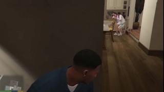 GTA Horny Vouyeur пробирается в неопознанный дом