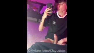 Clay Longs jerks off while parents are gone