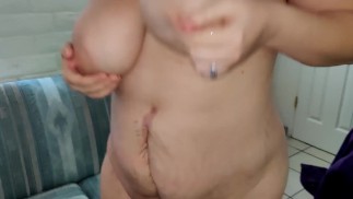 私は自分で遊んでいる間授乳