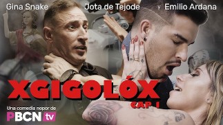 PORNBCN 4K Parodie porno espagnole avec une milf baise dur avec un jeune gi