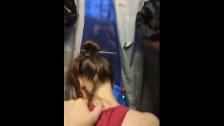 Baise amateur dans un train public