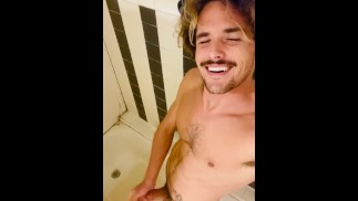 Tyler Nixon. Pouze na onlyfans! Sledujte tyler_nixon