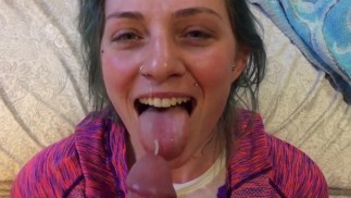Increíble corrida facial en entusiasta bunnie de pelo azul