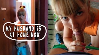 Неверная жена сосала член соседа в подъезде, пока муж был дома - RolePlaysCouples