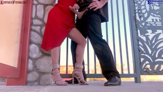 Erotique Entertainment - "rode jurk buiten spermadouches" MILKA PORKOVA & ERIC JOHN openbare heeljob